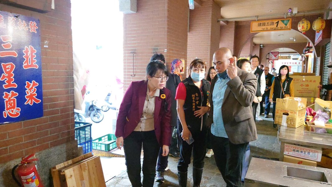 04 馬來西亞雪蘭莪州王詩棋州議員蒞臨臺中建國市場參訪