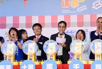 張局長-日本宮崎縣政府商工觀光勞動部代表與貴賓call-out購物節機票得主_0