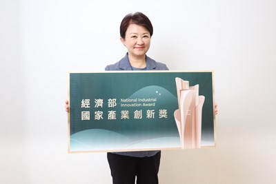 中市府獲獎-盧市長強力推動慶典經濟及產業創新政策-提升經濟產值_0