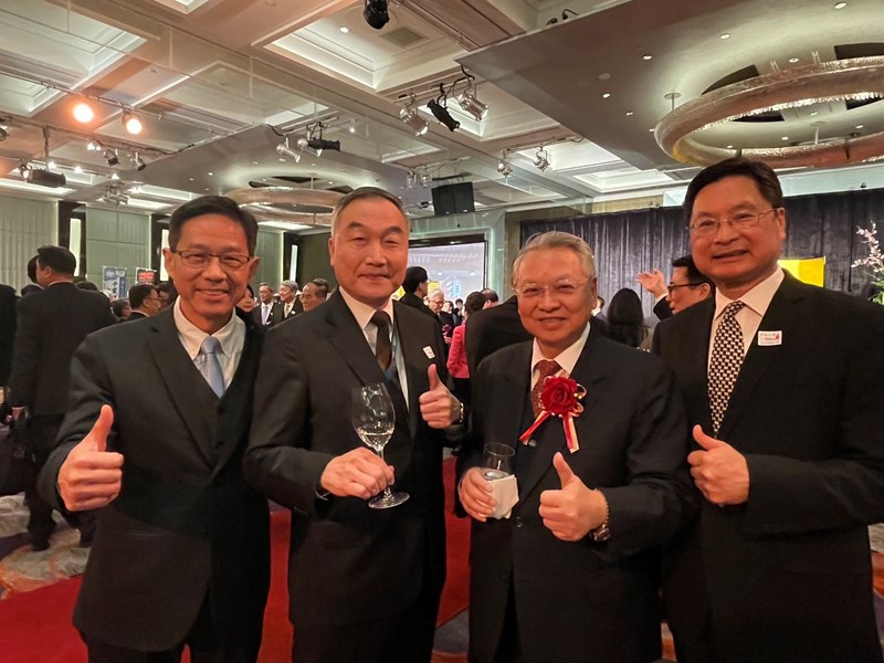 01 日本天皇陛下華誕慶祝酒會合影