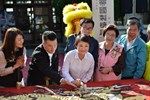 02帝國糖廠開幕記者會-盧秀燕市長進行畫龍點睛儀式