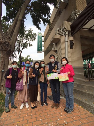 老人福利機構全力防疫 中市社會局長視察關心