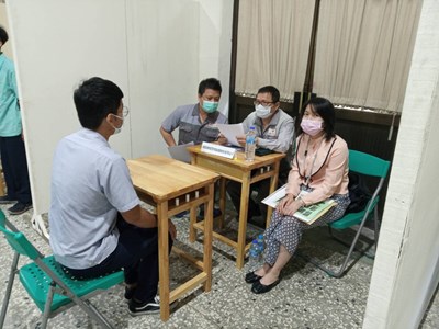 媒合會提供現場面試,當天公布結果,保證每位學生均能錄取