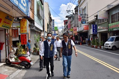 為促進潭子-大雅-神岡商圈發展-台中市政府經發局與潭子區公所-大雅區公所等人員共同現勘