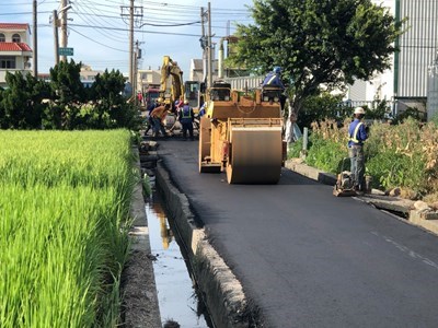 中市清水區國姓里延管路面施工過程