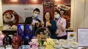 11-2020經典臺菜美食展合影-經發局倪世齡主秘、業者東海漁村