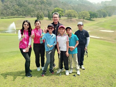 台中市政府積極推廣高爾夫運動,首屆「台中高協青少年GOLF扎根巡迴賽」自3月9日起至今(11)日於霧峰高爾夫球場舉行