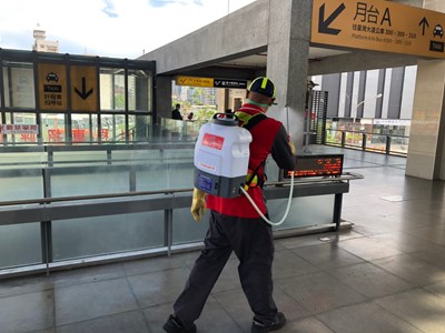 中市啟動「街友關懷專案」 23處地毯式環境清消 1