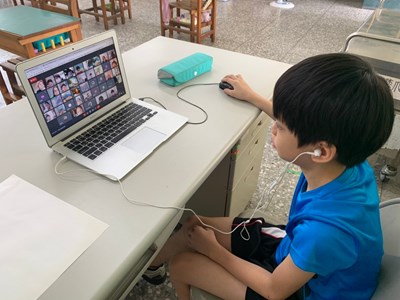 防疫期間免搭機 中市夏令營帶孩子暢遊全美風光