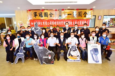 提升中市救災能量 「如邑堂」捐贈消防局600萬元器材