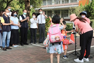 中市開學日分流到校 盧市長:做足準備讓師生安心