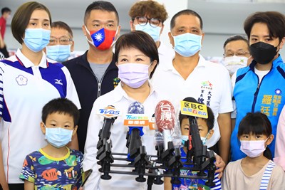 中市開快打站加速第11期疫苗接種 盧市長:供12萬劑施打量能
