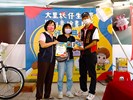 大里111杙仔生日慶 - 台中市政府經濟發展局 倪世齡主任秘書頒獎