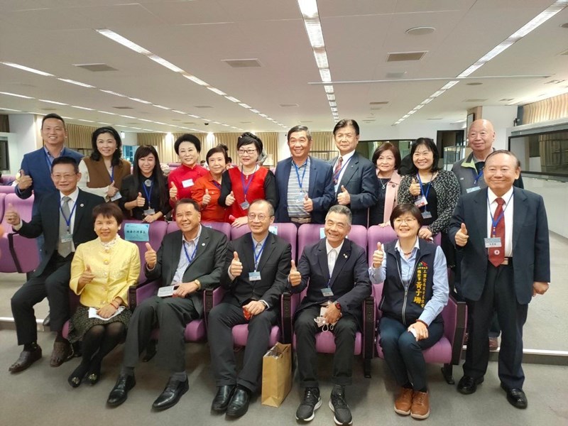 04 中華民國工商建設研究會合影