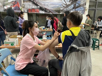 中市疫苗五箭齊發 力拚單週40萬人次接種