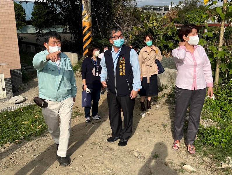 01 謝公耀專門委員率團土地縣勘1