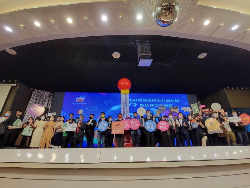 03 大合照1