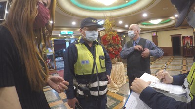 嚴防疫情破口 中市持續聯合稽查八大營業場所