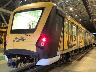 中捷與中信兄弟攜手打造「猛瑪‧鋼鐸拉王者列車」,將於4月2日啟航。