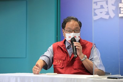 居檢者請朋友送餐 隔紗門聊天雙染疫遭重罰20萬