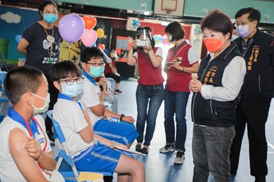 30萬人受惠!盧市長照顧孩童 台中2至12歲普發快篩