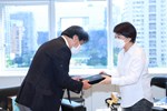 04 雙方致贈禮品2