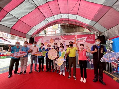 市場行銷首站豐原登場 刮刮樂、摸彩好康歡慶爸爸節