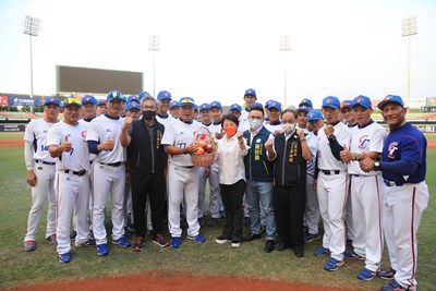 U23棒球國家隊台中洲際集訓 盧市長祝旗開得勝、勇奪冠軍!