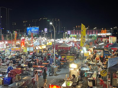 捷運-總站-夜市